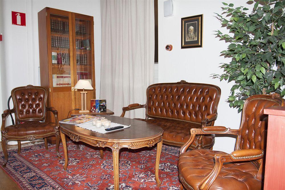 Hotell Goeta Orebro Bagian luar foto